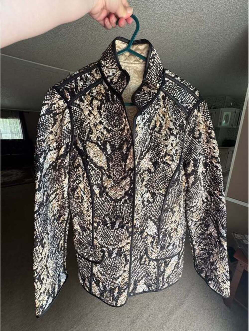 Reversible Quilted‎ Jacket Snakeskin Print Gold Paisley